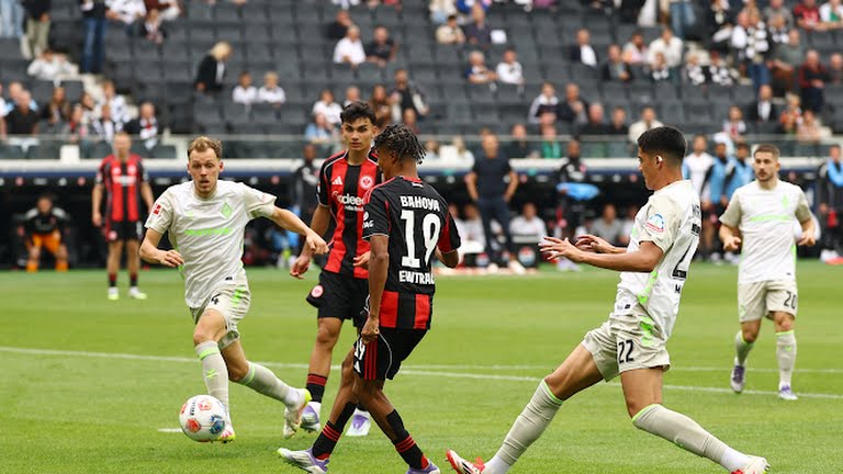 مباراة آينتراخت وفيردر بريمين