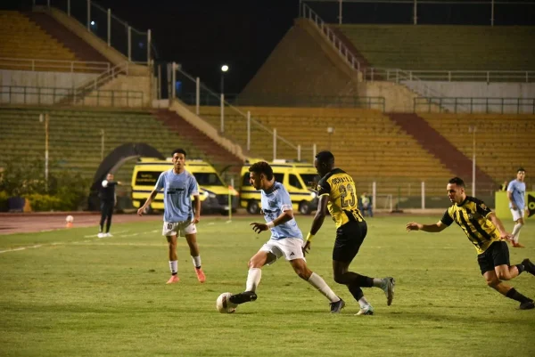 مباراة المقاولون العرب وغزل المحلة