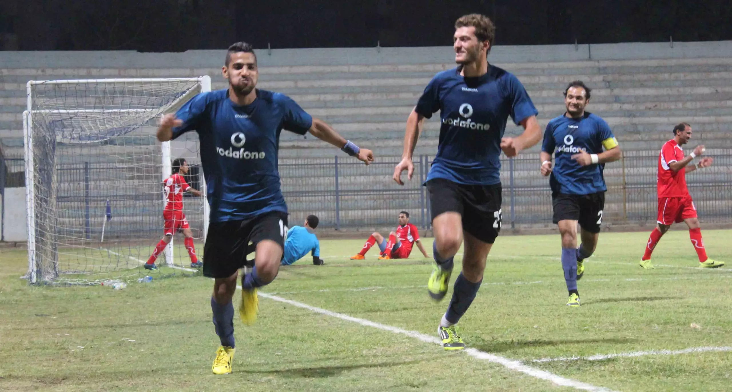 مؤمن زكريا وسجل الأرقام والإحصائيات