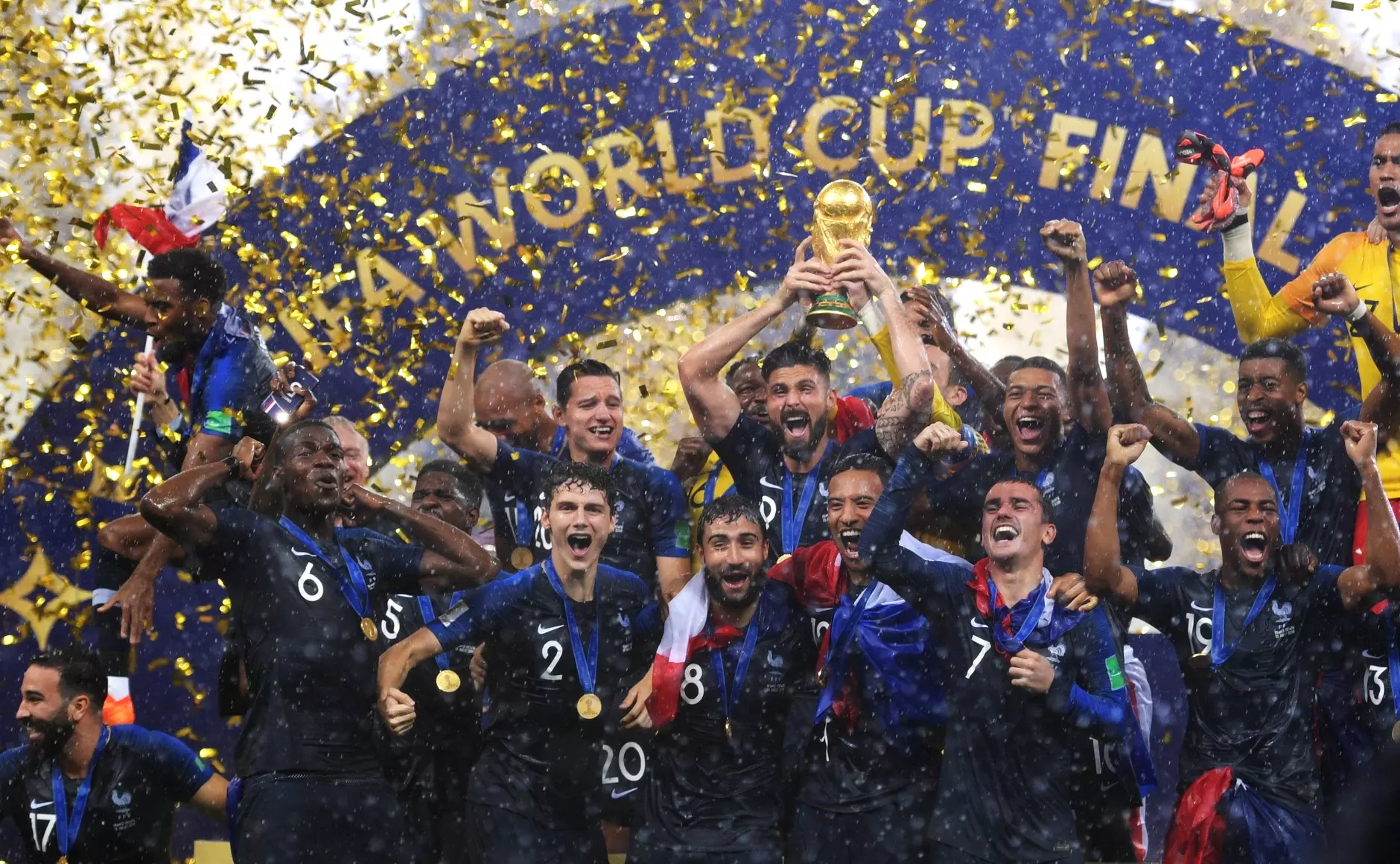 المنتخب الفرنسي أبطال كأس العالم مرتين