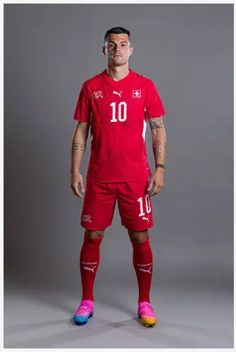 قمصان منتخب سويسرا