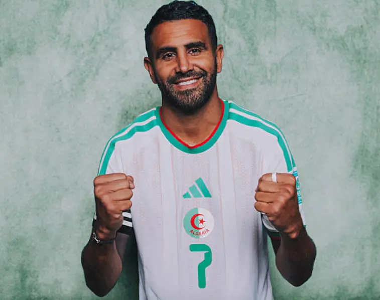 قمصان منتخب الجزائر