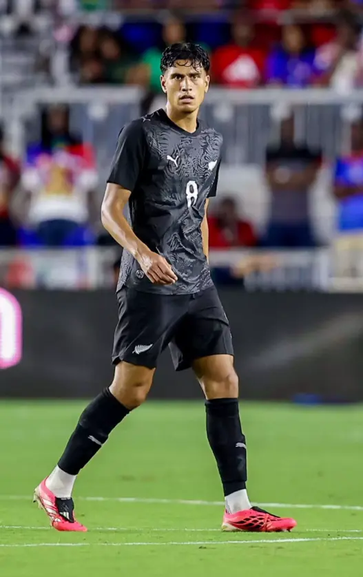 قمصان منتخب نيوزيلندا