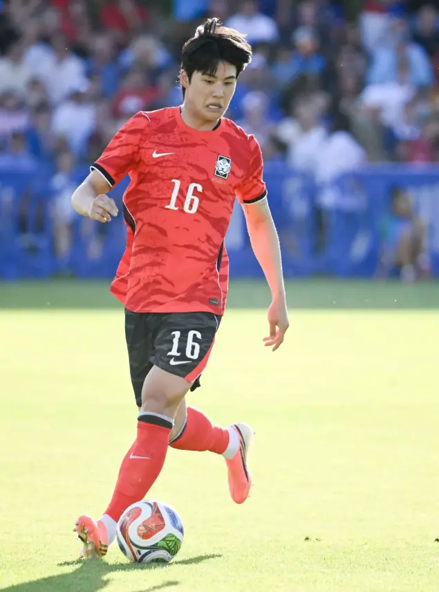قمصان منتخب كوريا الجنوبية